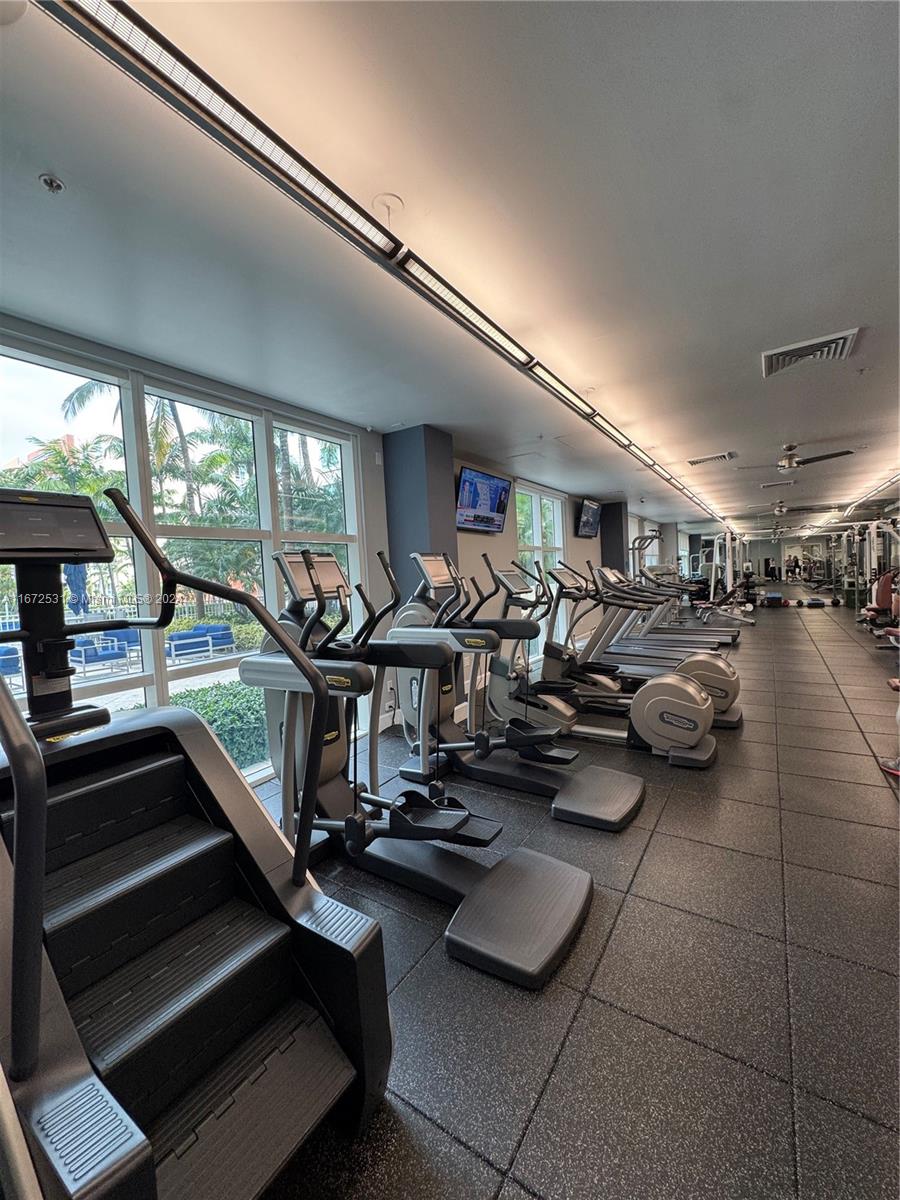 CITE CONDO - Residential Lease