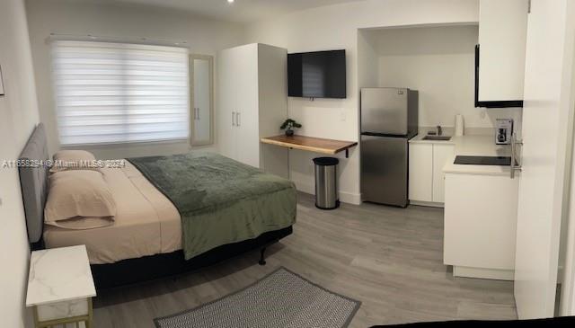 Blocks from Brickell city center , great location in the roads, fully renovated, new kitchen, new bathroom, new furniture, one parking space. Includes water, electricity, and internet. Coin washer and dryer are in a room in the back of the property. furniture can be removed if desire.