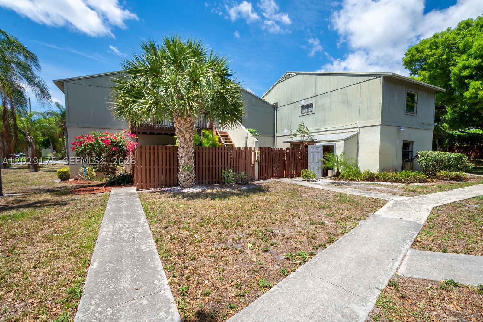 CROSSINGS OF BOYNTON BEACH - Residential Lease