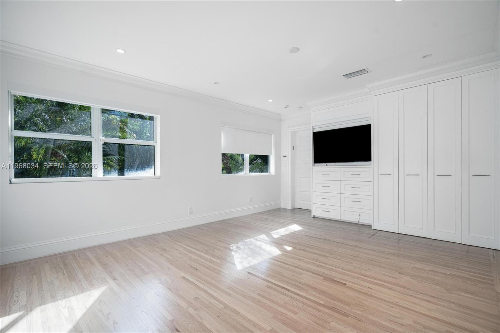BAY HARBOR ISLAND - Residential