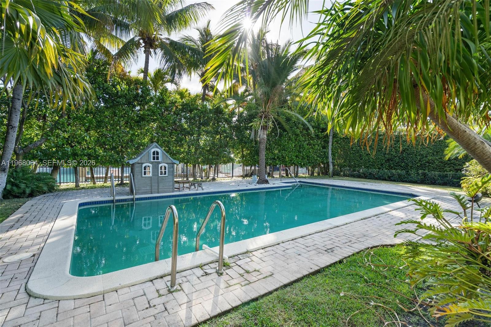 BAY HARBOR ISLAND - Residential
