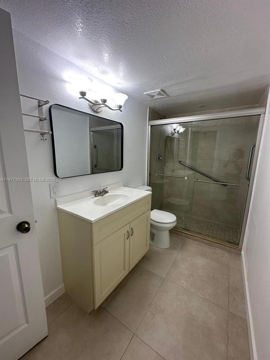 CAMBRIDGE CONDO - Residential Lease