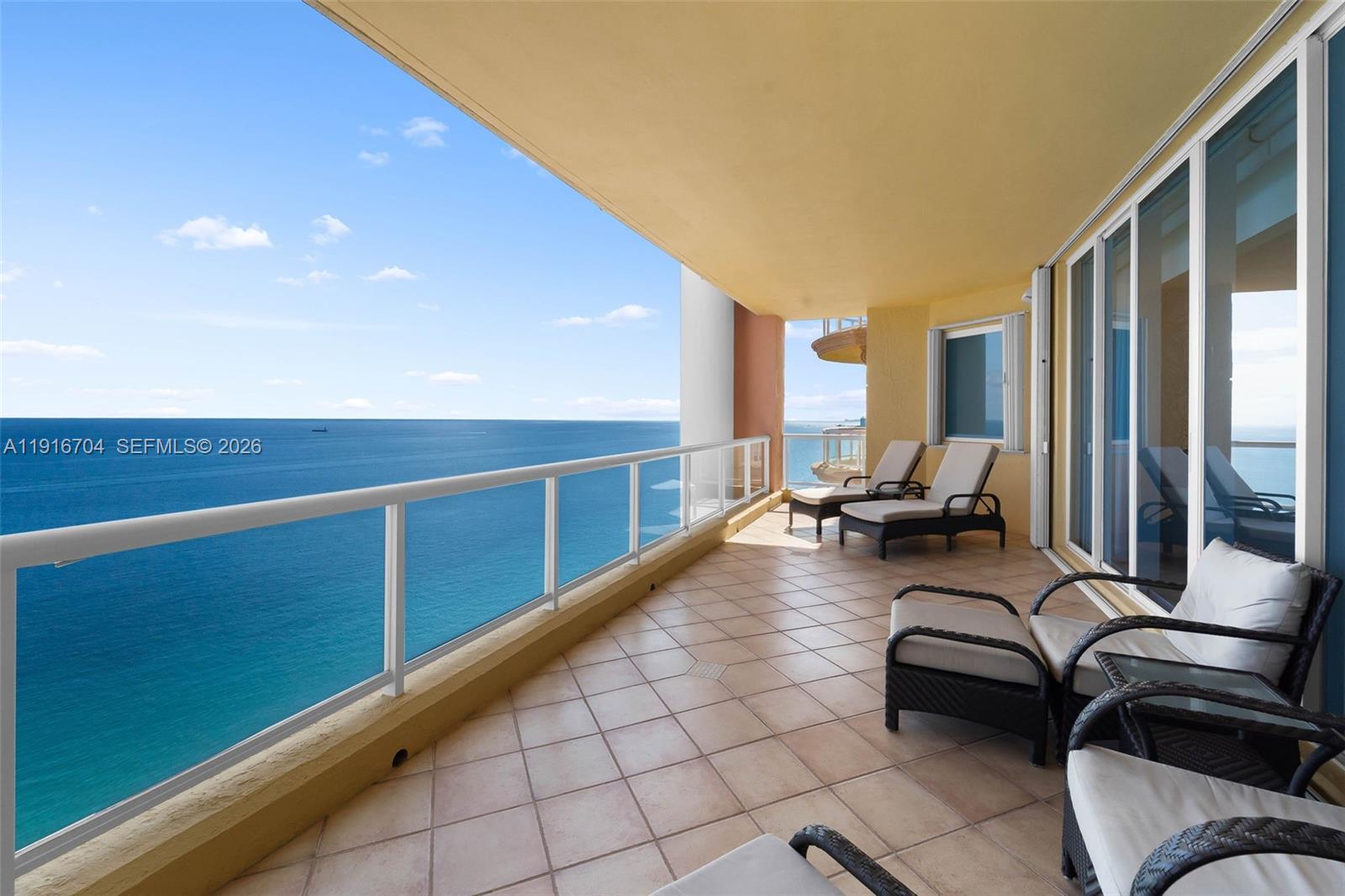 PALMS TOWER ONE CONDO - Residential