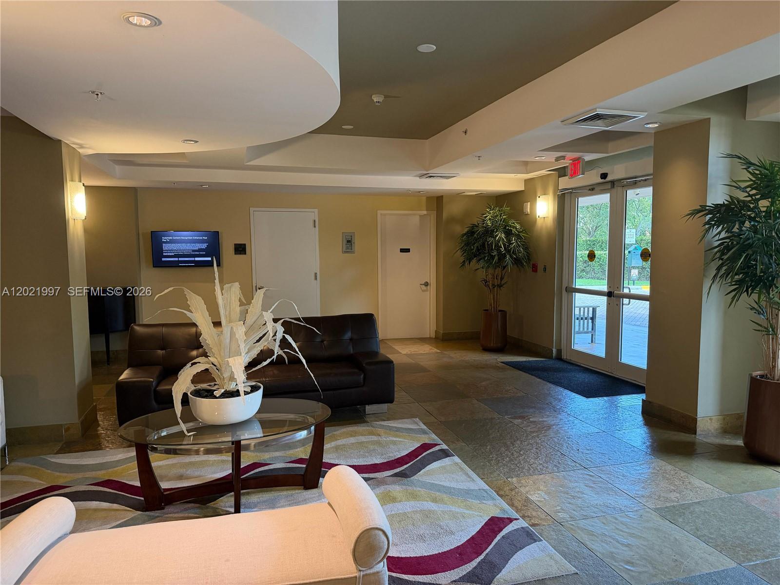 DUO CONDOMINIUM EAST - Residential