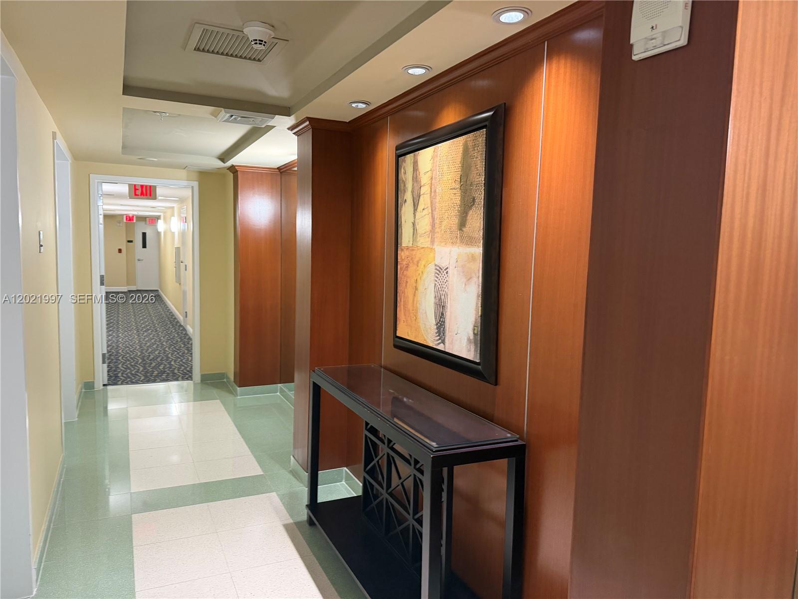 DUO CONDOMINIUM EAST - Residential