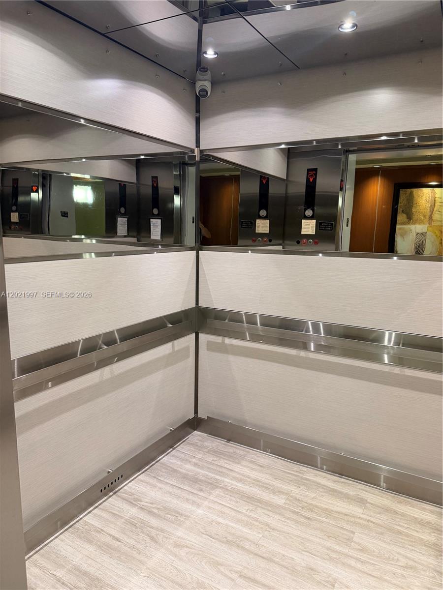 DUO CONDOMINIUM EAST - Residential