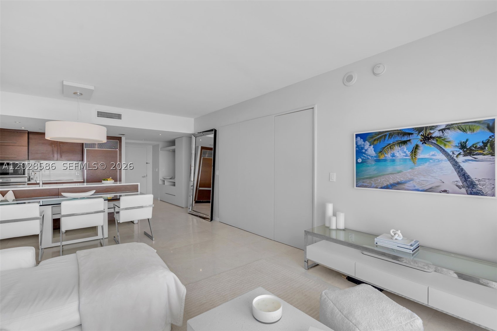 ICONBRICKELL CONDO NO 1 - Residential