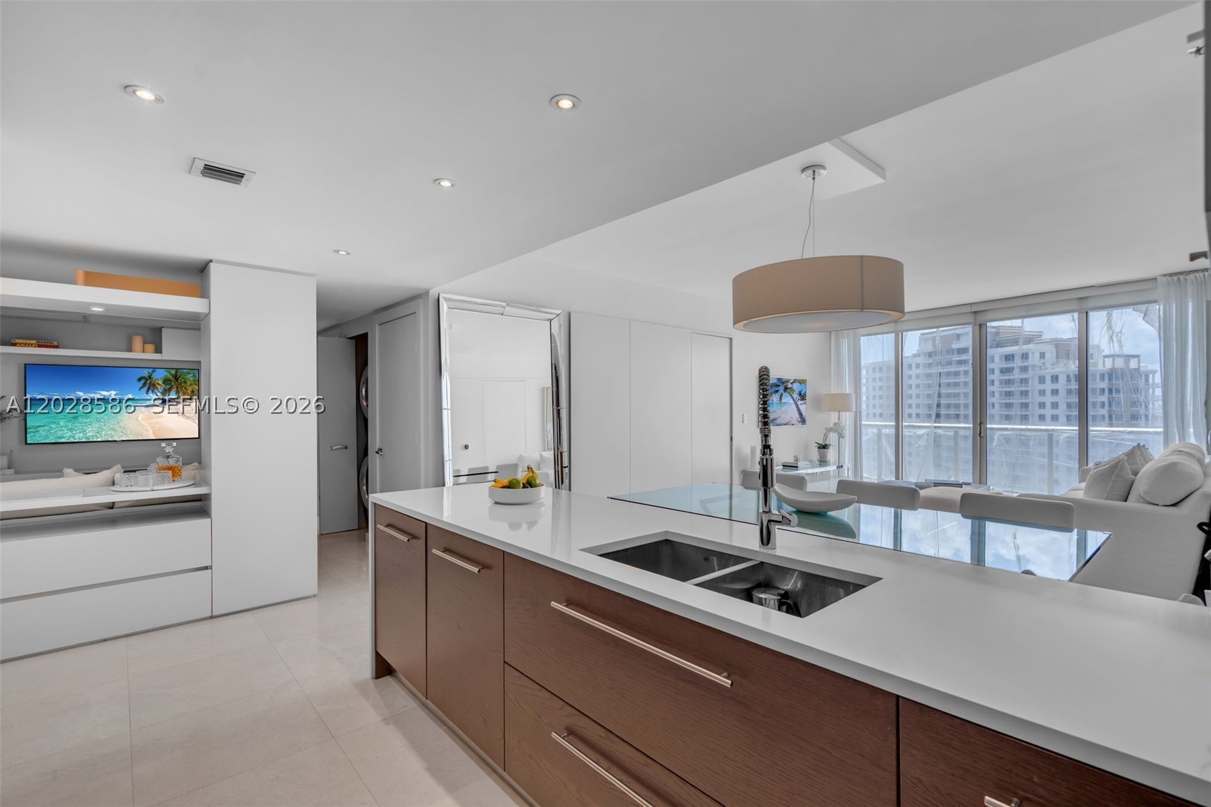 ICONBRICKELL CONDO NO 1 - Residential