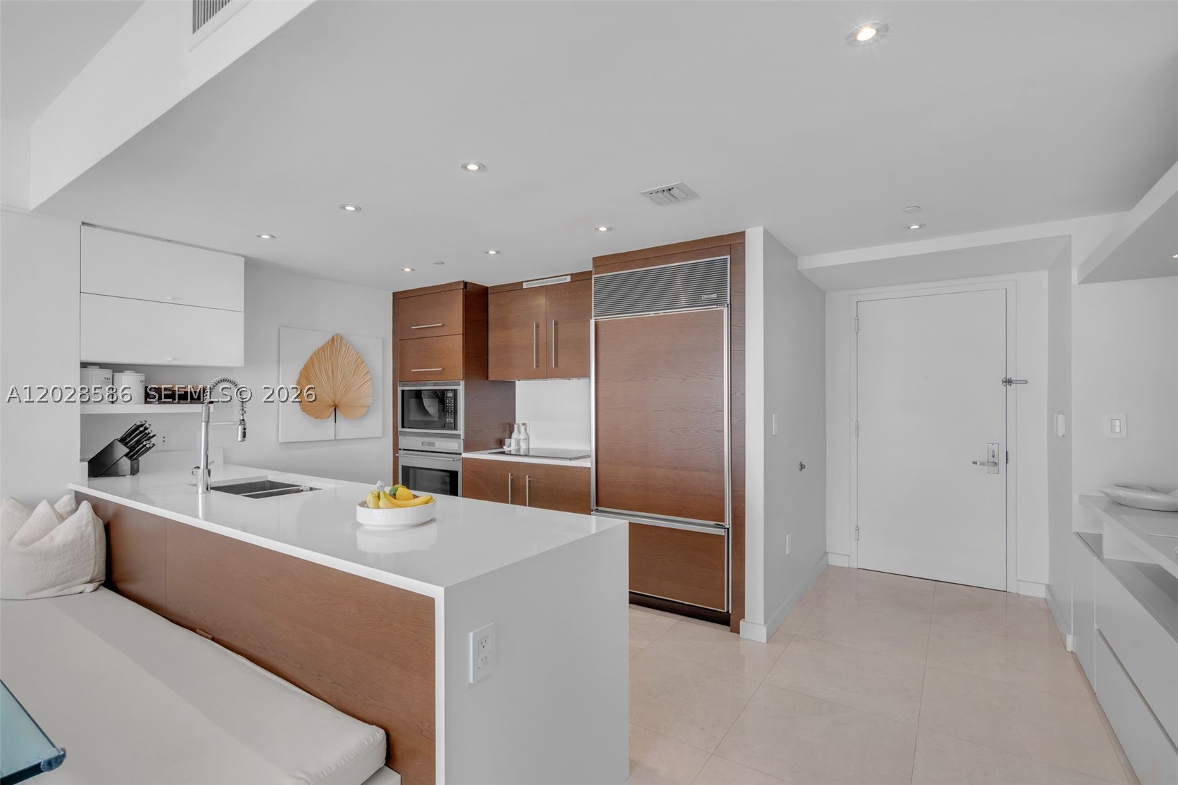 ICONBRICKELL CONDO NO 1 - Residential