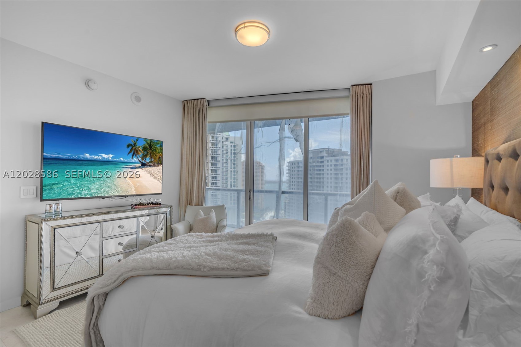 ICONBRICKELL CONDO NO 1 - Residential