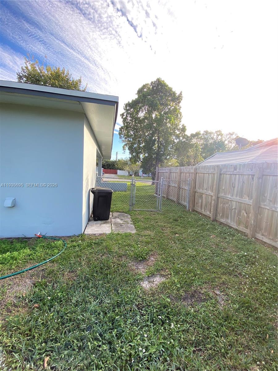 PLANTATION SUNRISE HEIGHT - Residential Lease