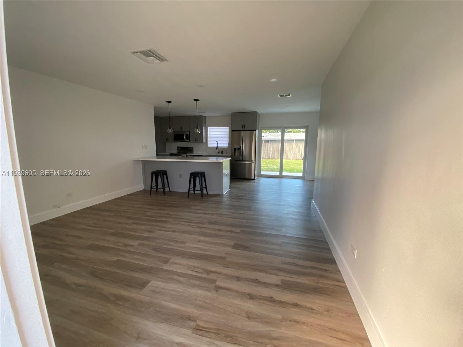 PLANTATION SUNRISE HEIGHT - Residential Lease