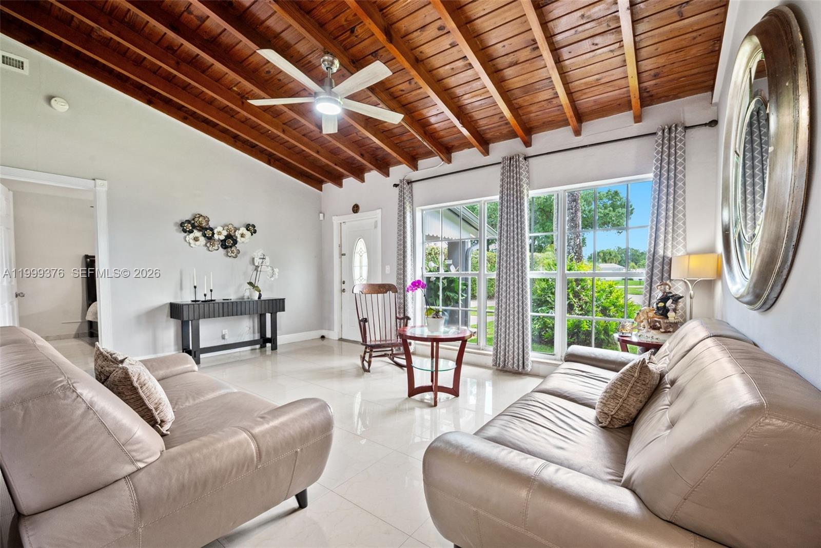 LAUDERDALE GOLF ESTATES - Residential
