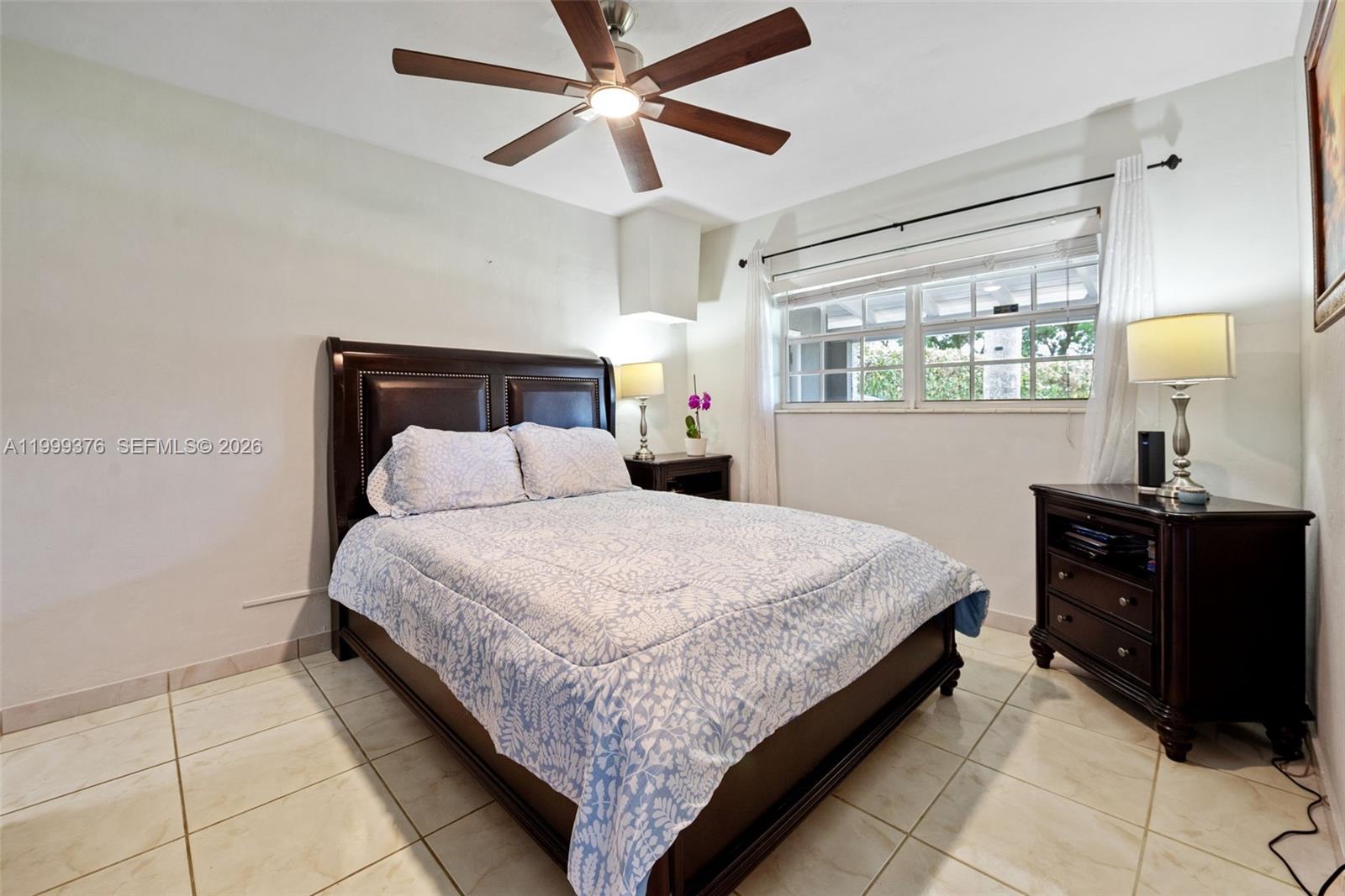 LAUDERDALE GOLF ESTATES - Residential