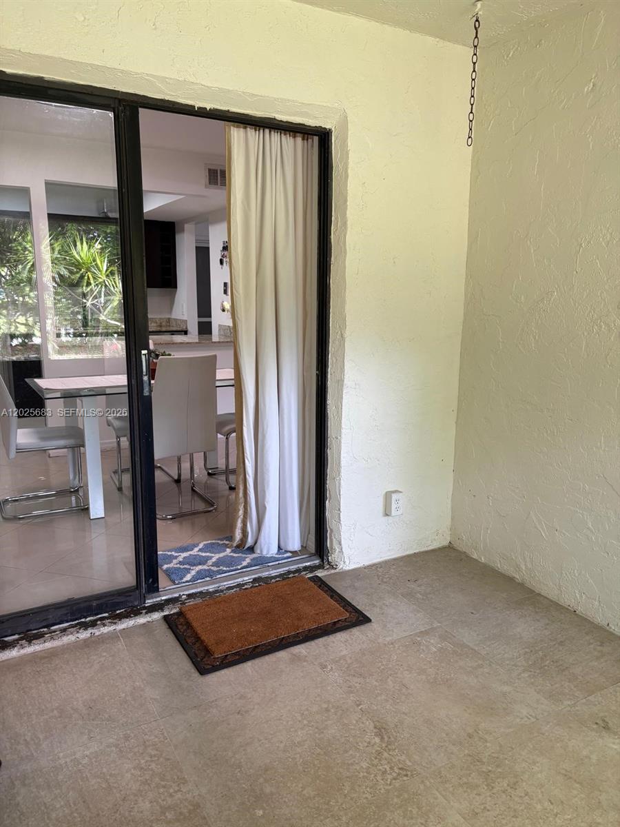 SUNFLOWER CONDO - Residential