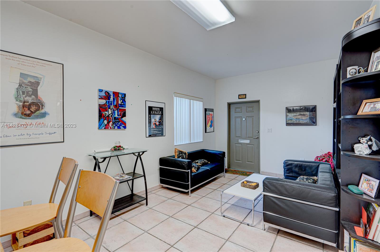 SPRING GARDEN - Residential