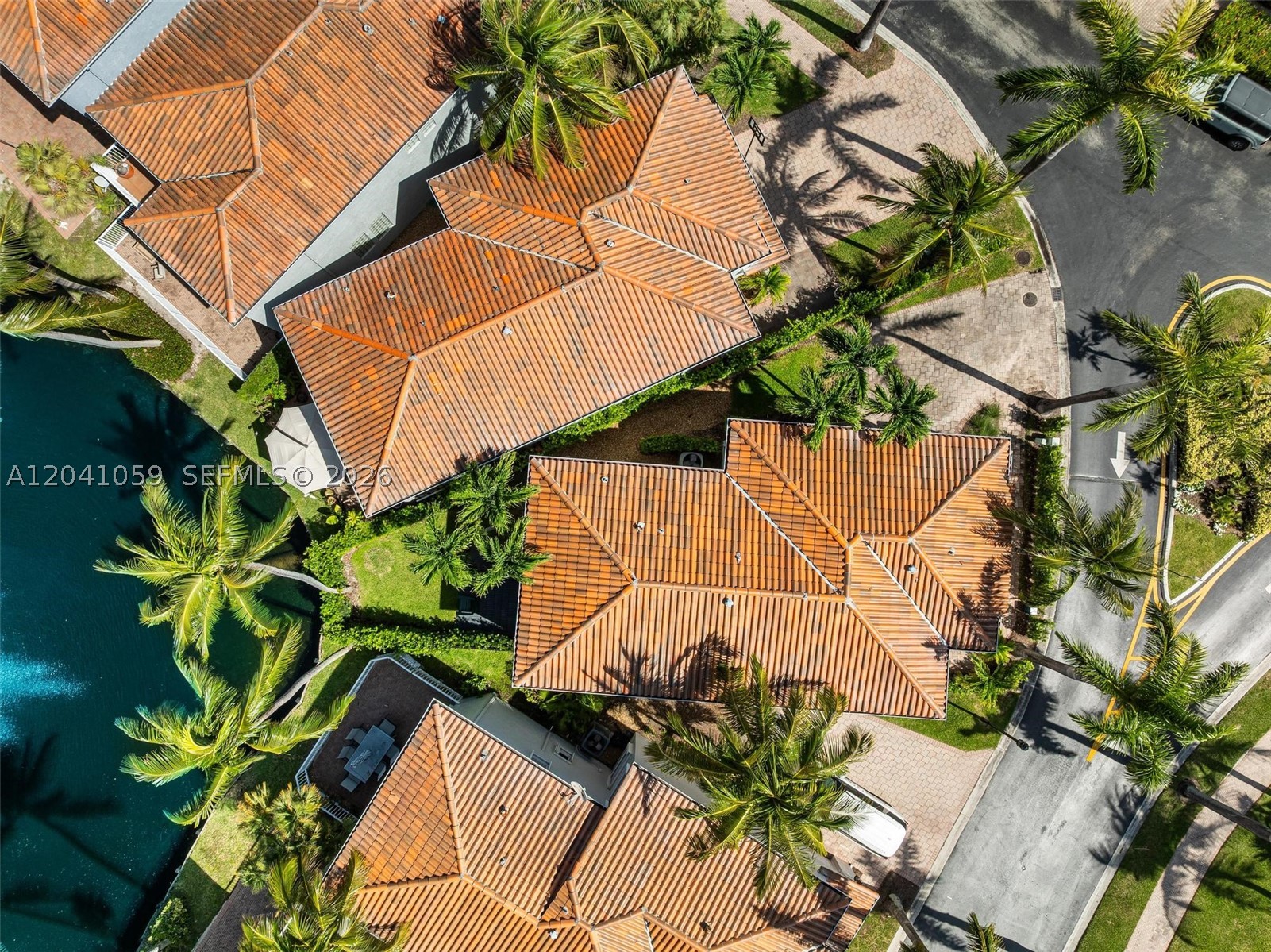 AVENTURA LAKES PHASE 1 - Residential