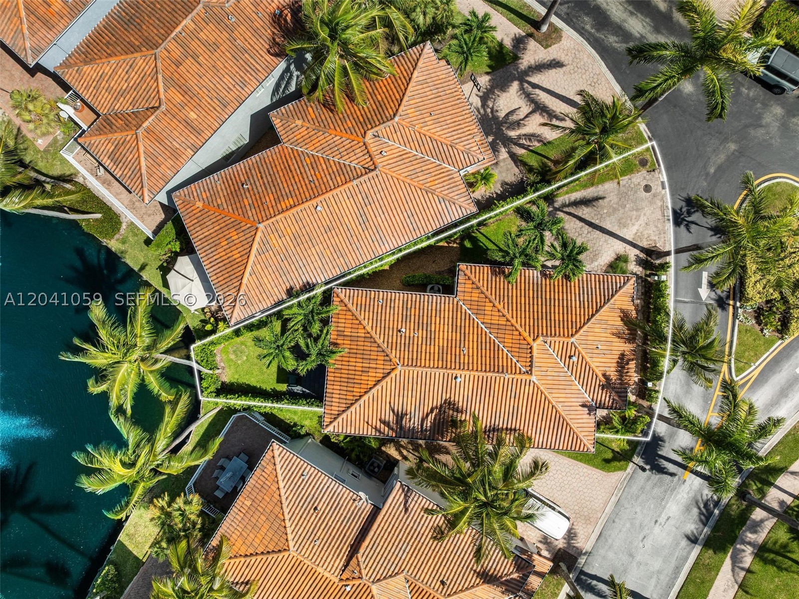 AVENTURA LAKES PHASE 1 - Residential