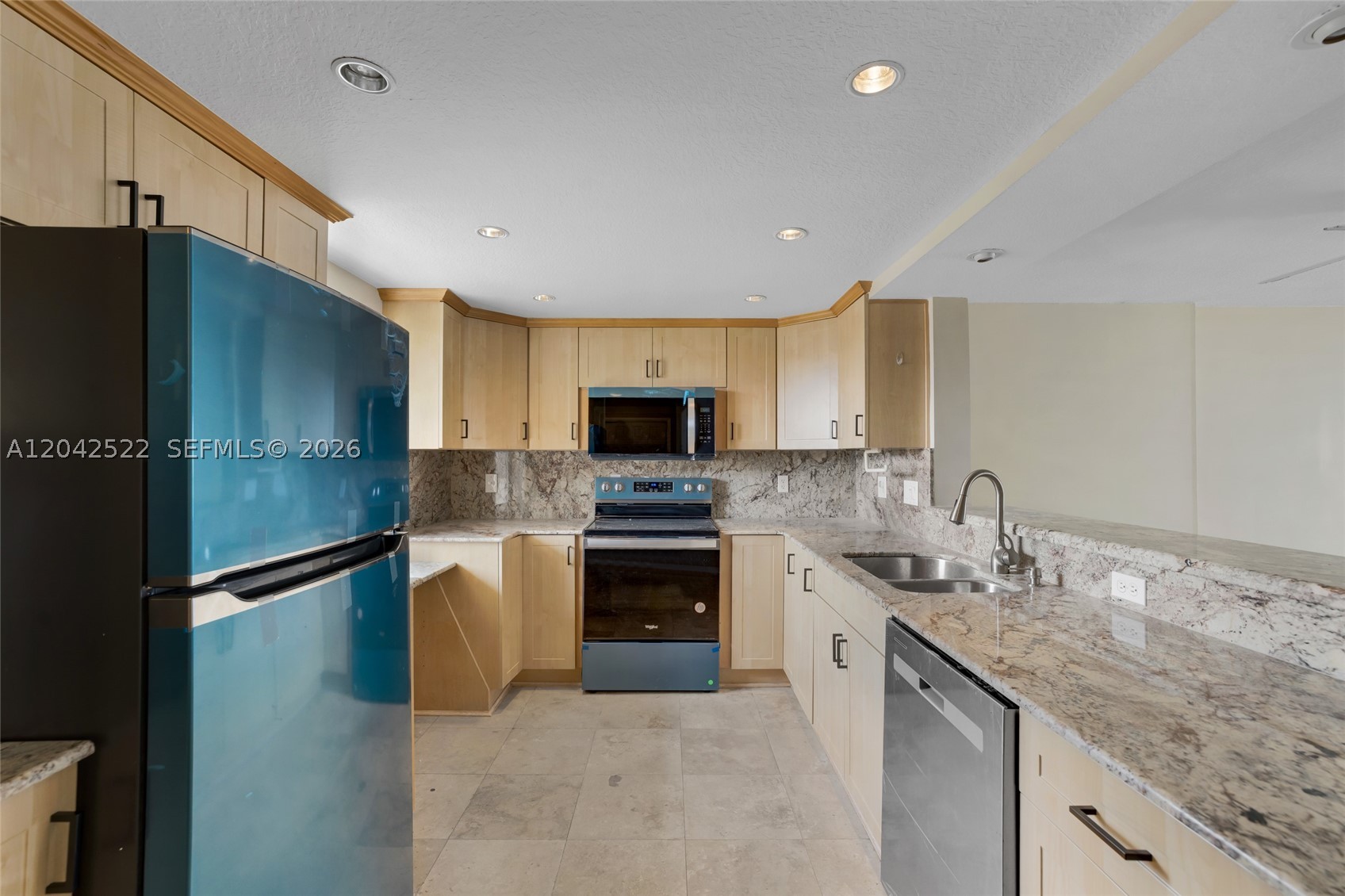 MEADOWBROOK LAKES VIEW CO - Residential Lease
