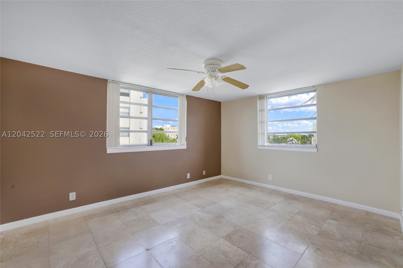 MEADOWBROOK LAKES VIEW CO - Residential Lease
