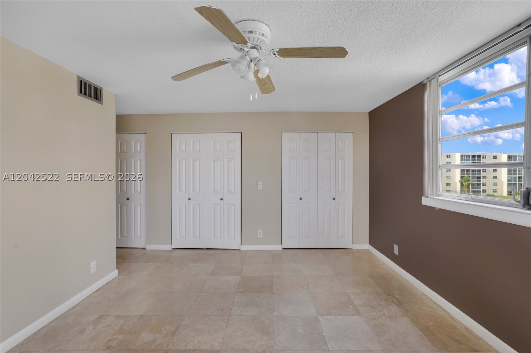 MEADOWBROOK LAKES VIEW CO - Residential Lease