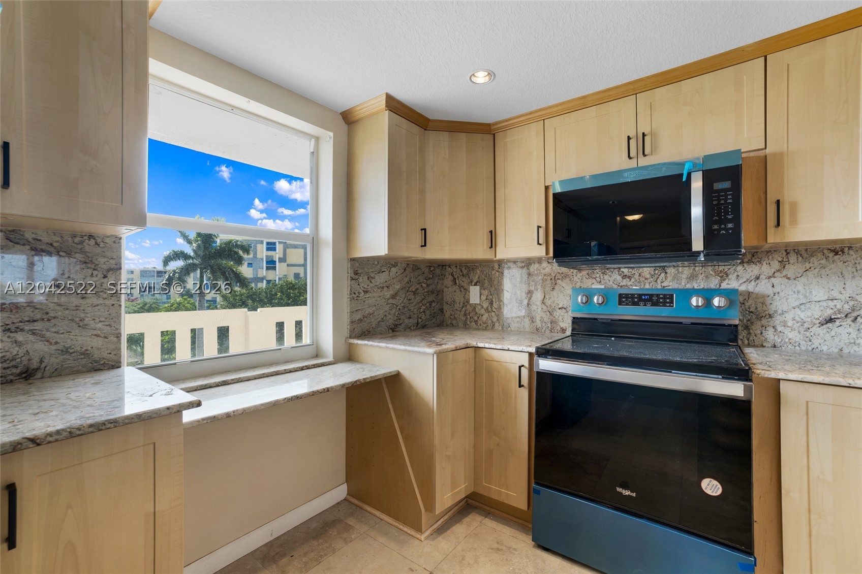 MEADOWBROOK LAKES VIEW CO - Residential Lease