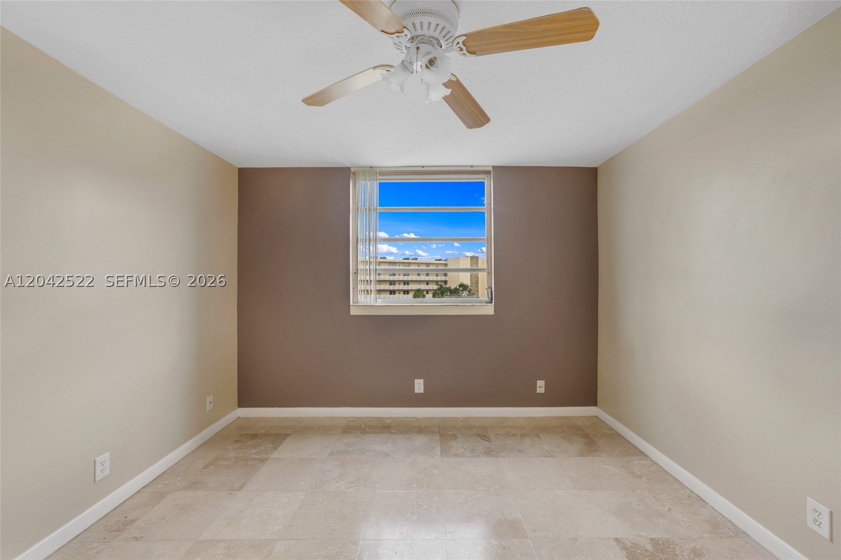 MEADOWBROOK LAKES VIEW CO - Residential Lease