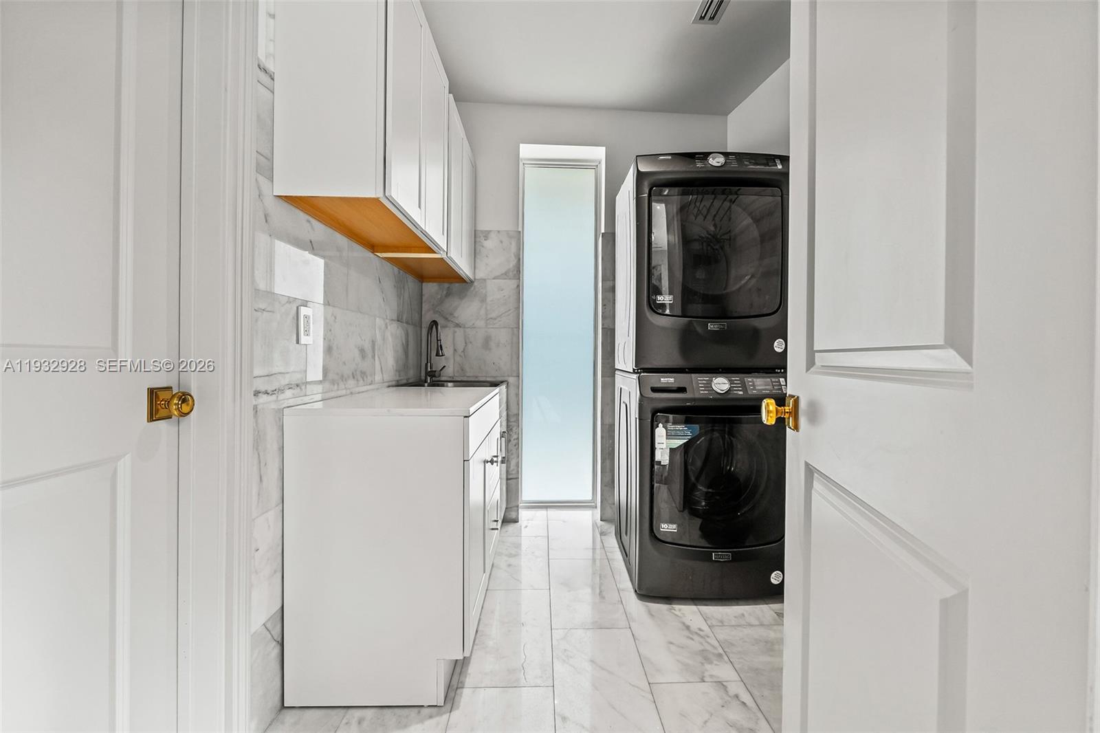 BAY POINT - Residential