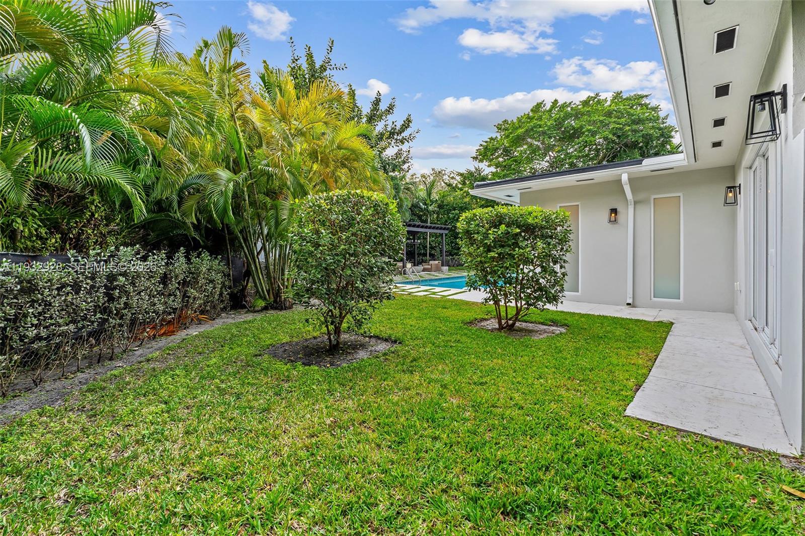 BAY POINT - Residential