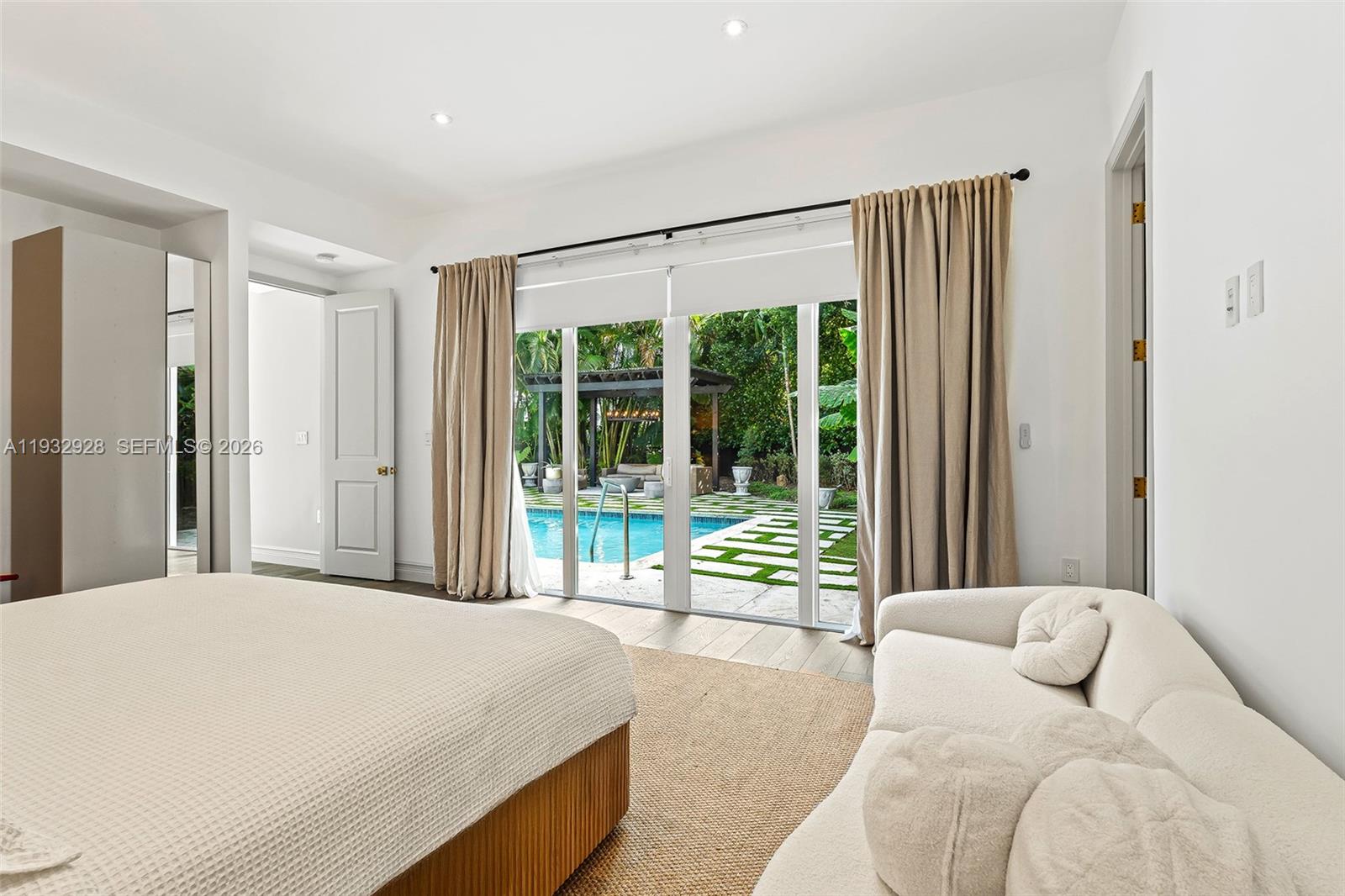BAY POINT - Residential