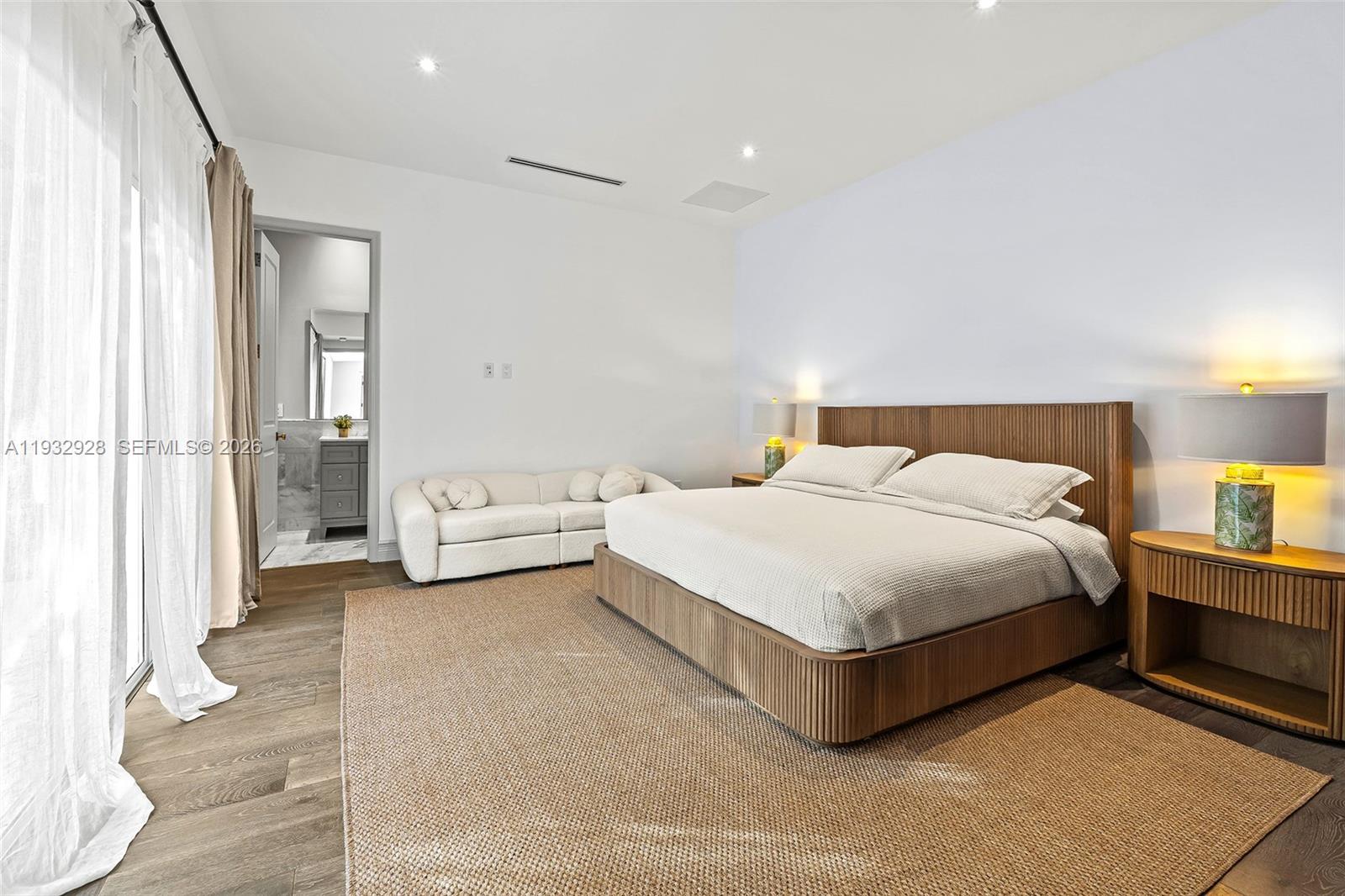BAY POINT - Residential