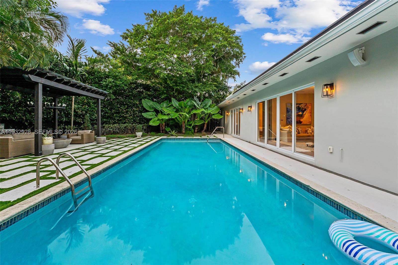 BAY POINT - Residential