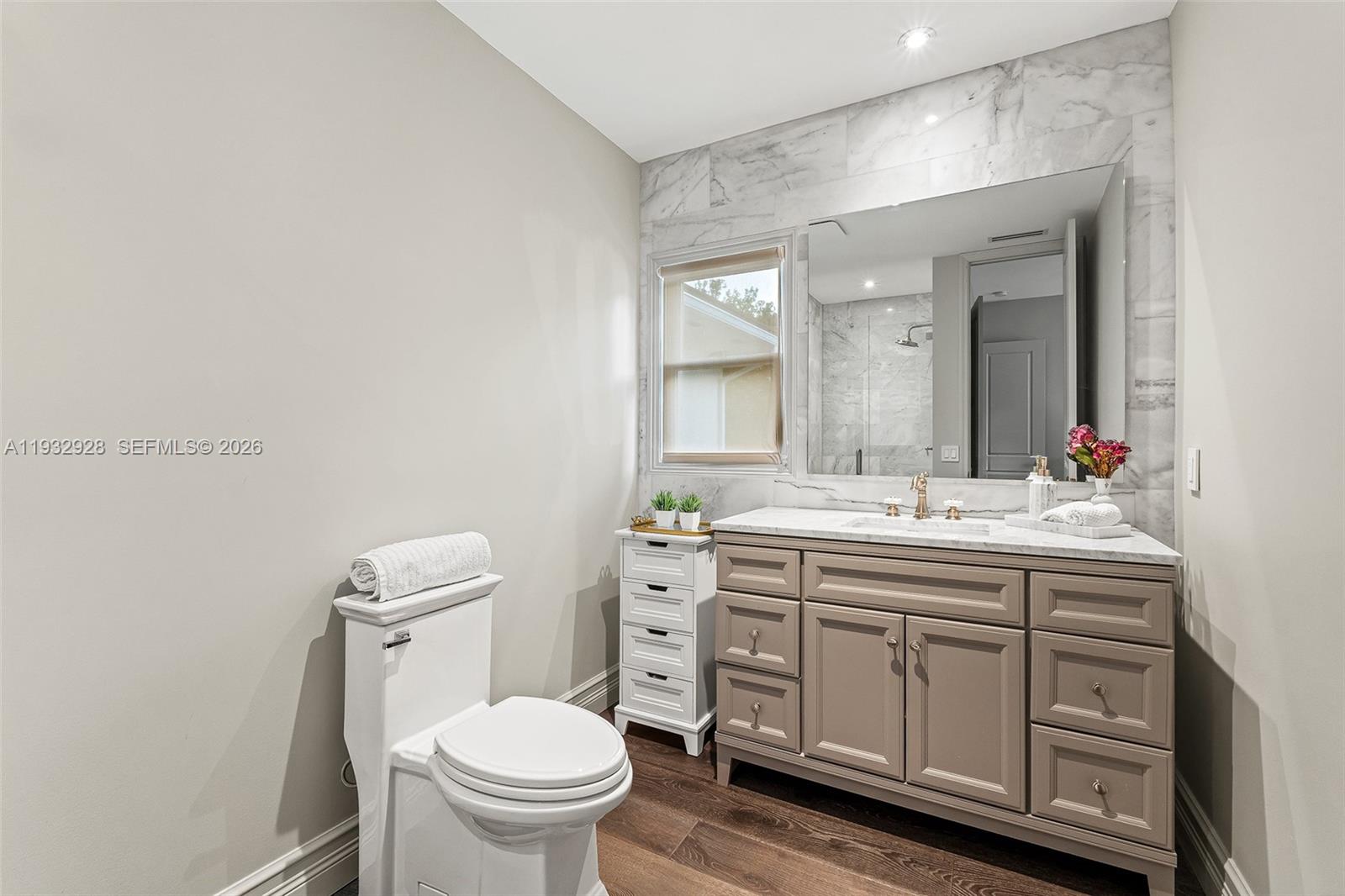 BAY POINT - Residential