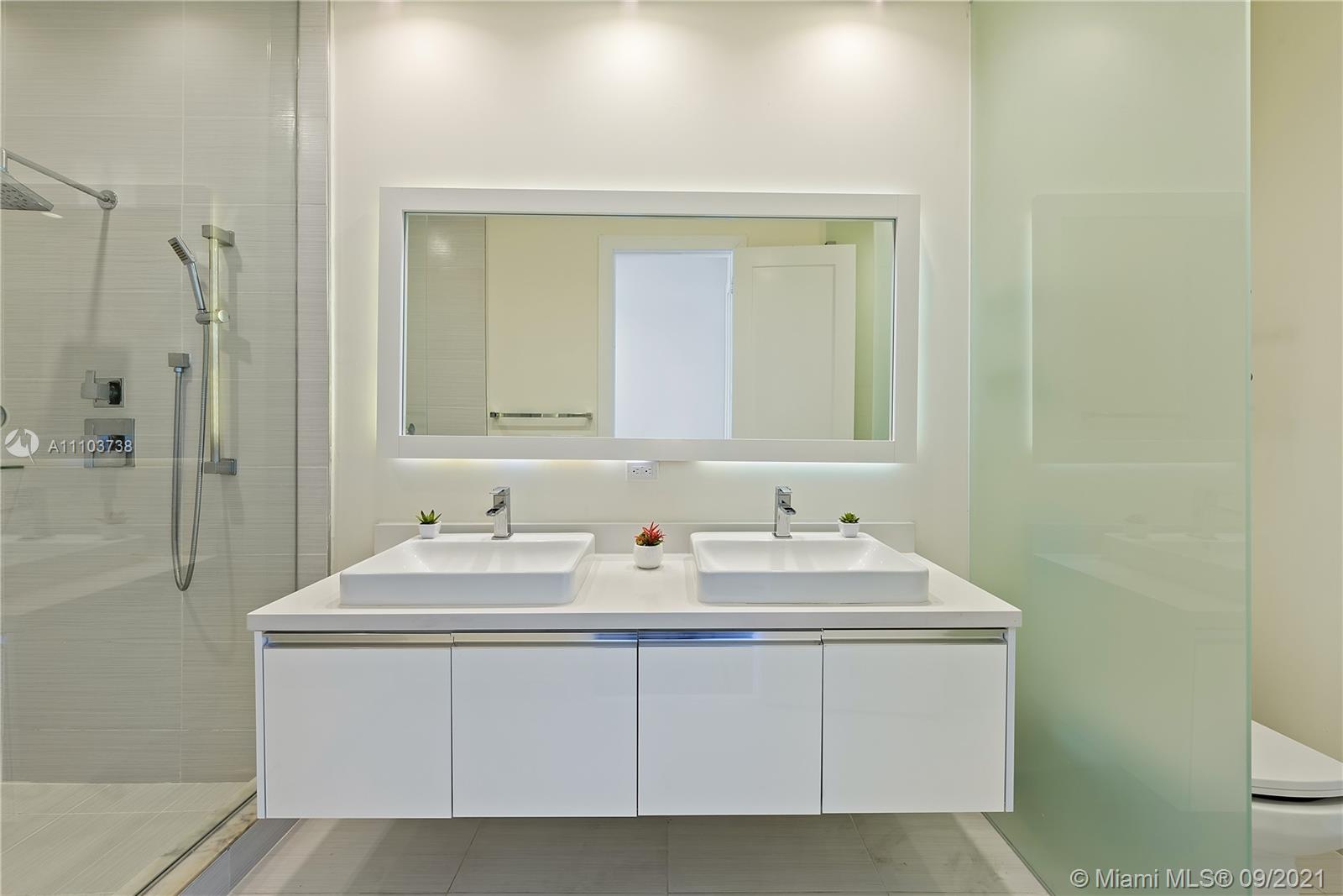LANDMARK AT DORAL CONDO N - Residential Lease