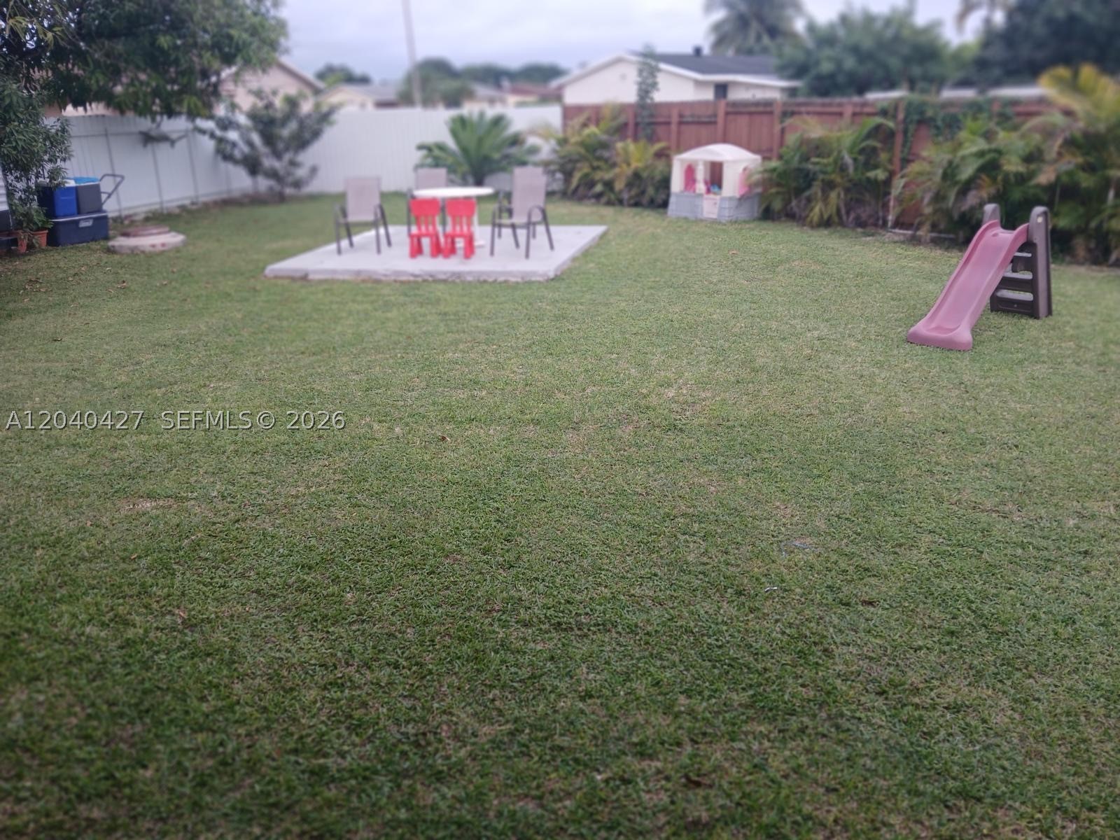AVOCADO VILLAS - Residential