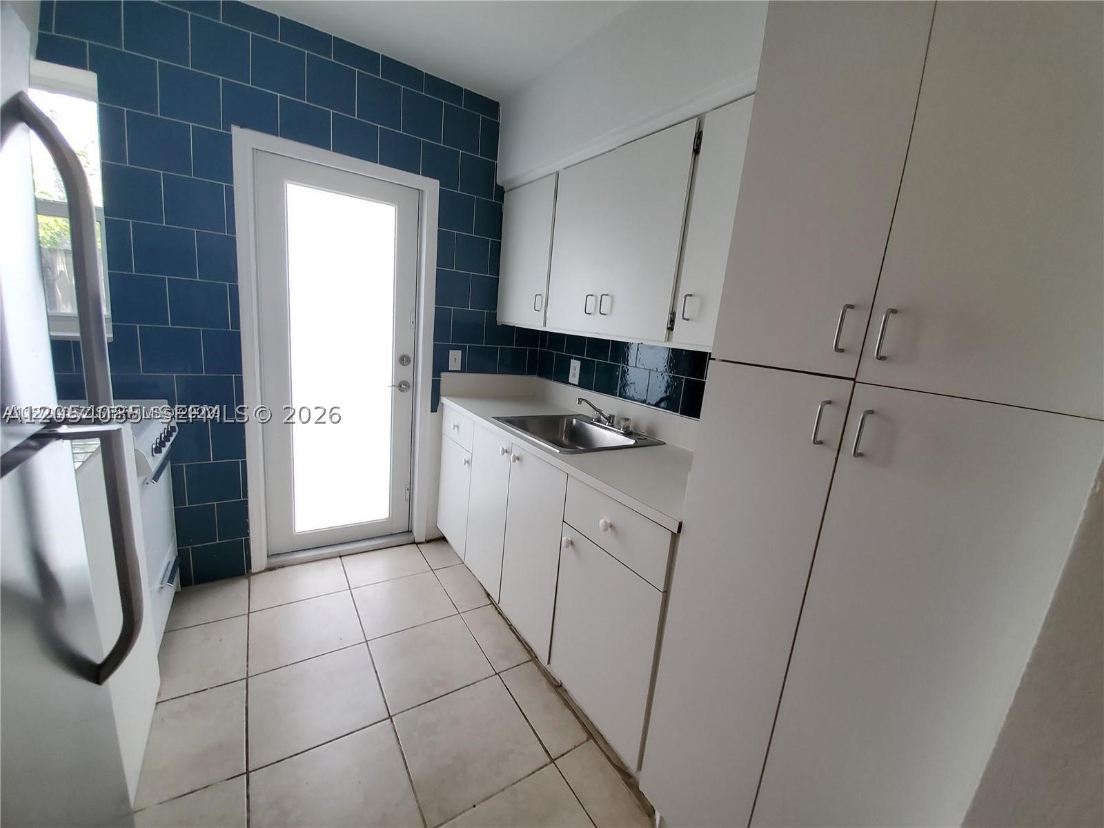 ALUNA CONDO - Residential Lease