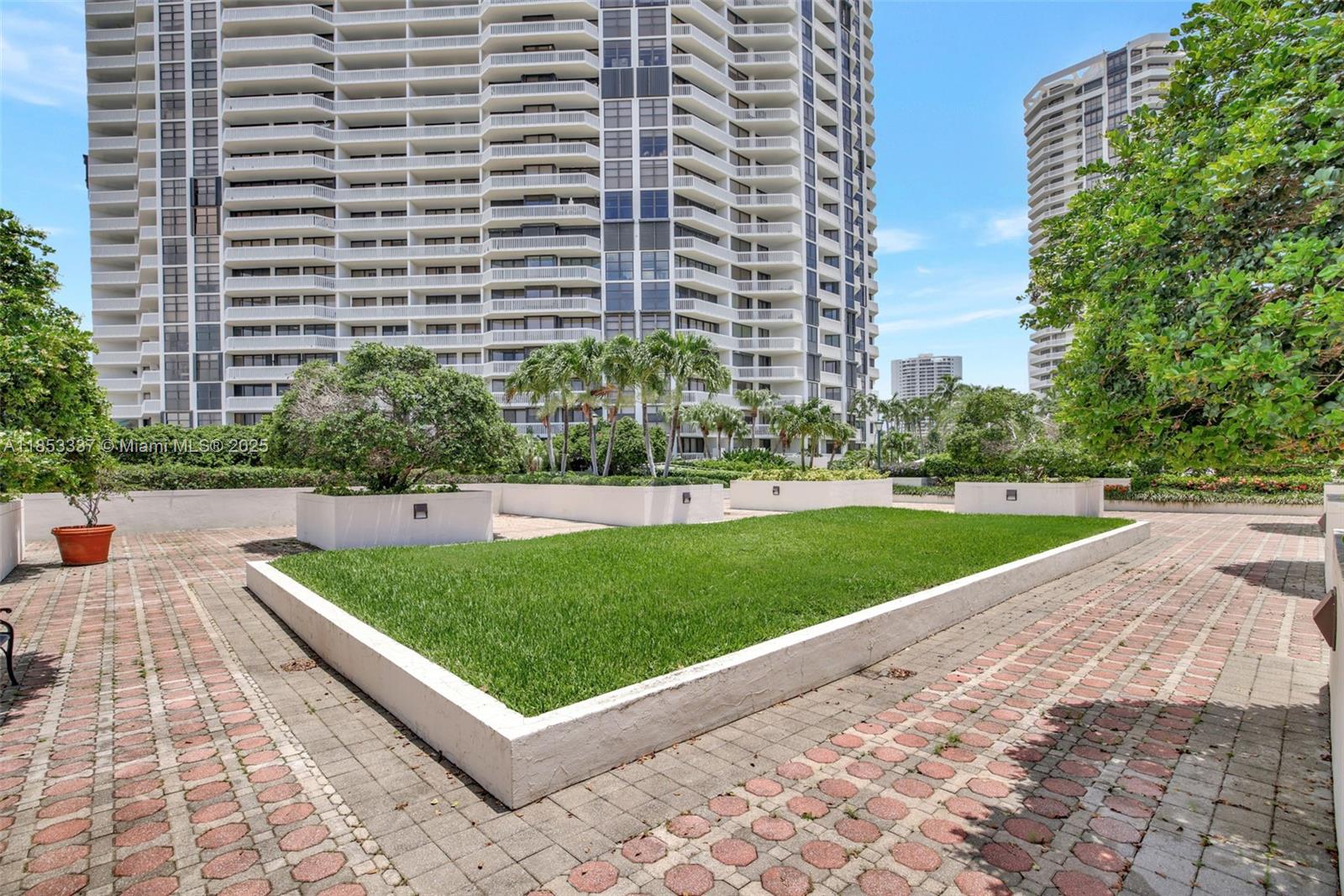 1000 ISL BLVD WILLIAMS IS - Residential Lease