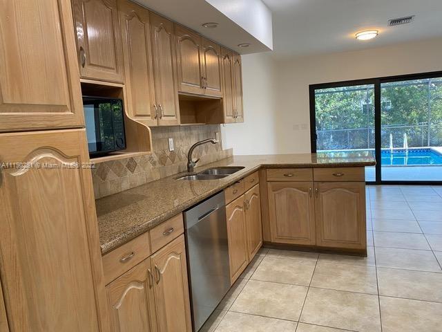 CORAL BAY SEC A AMD PL - Residential Lease