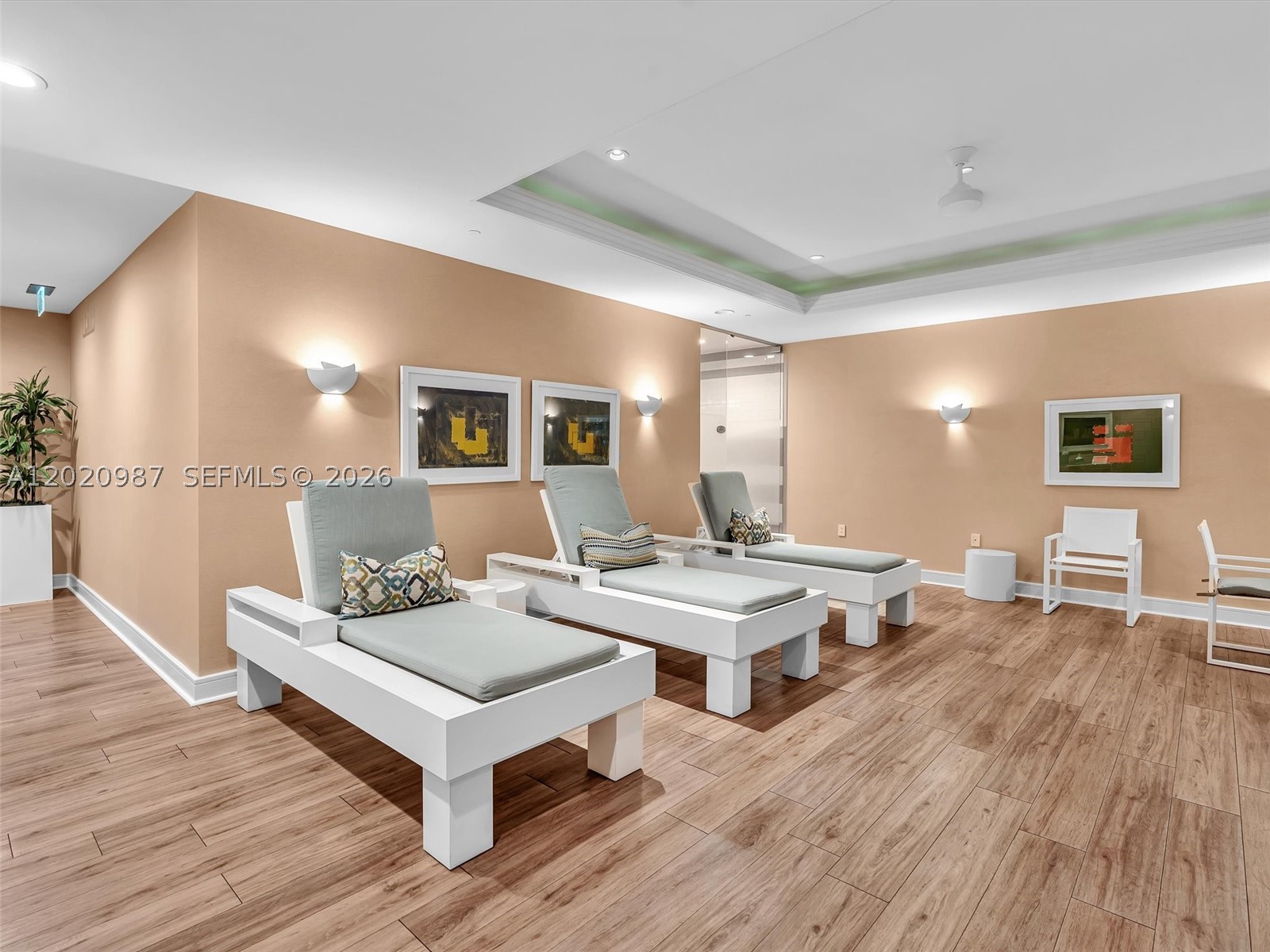 THE PALACE AT BAL HARBOUR - Residential