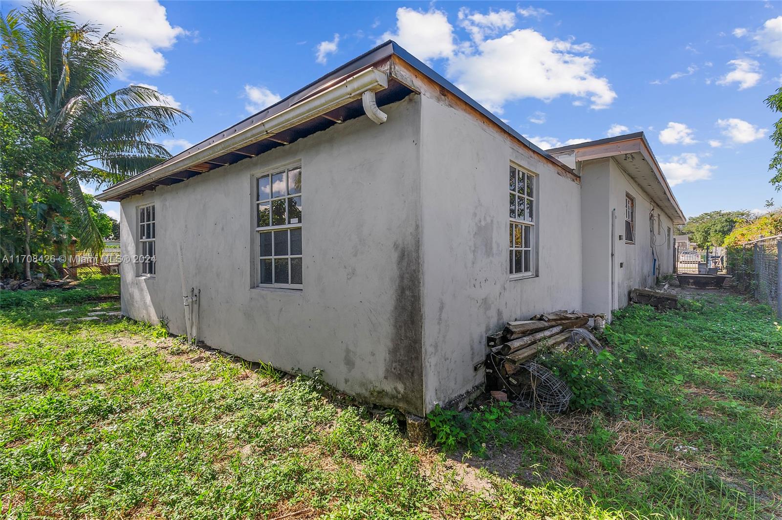 BUNCHE PARK 1 ADDN - Residential