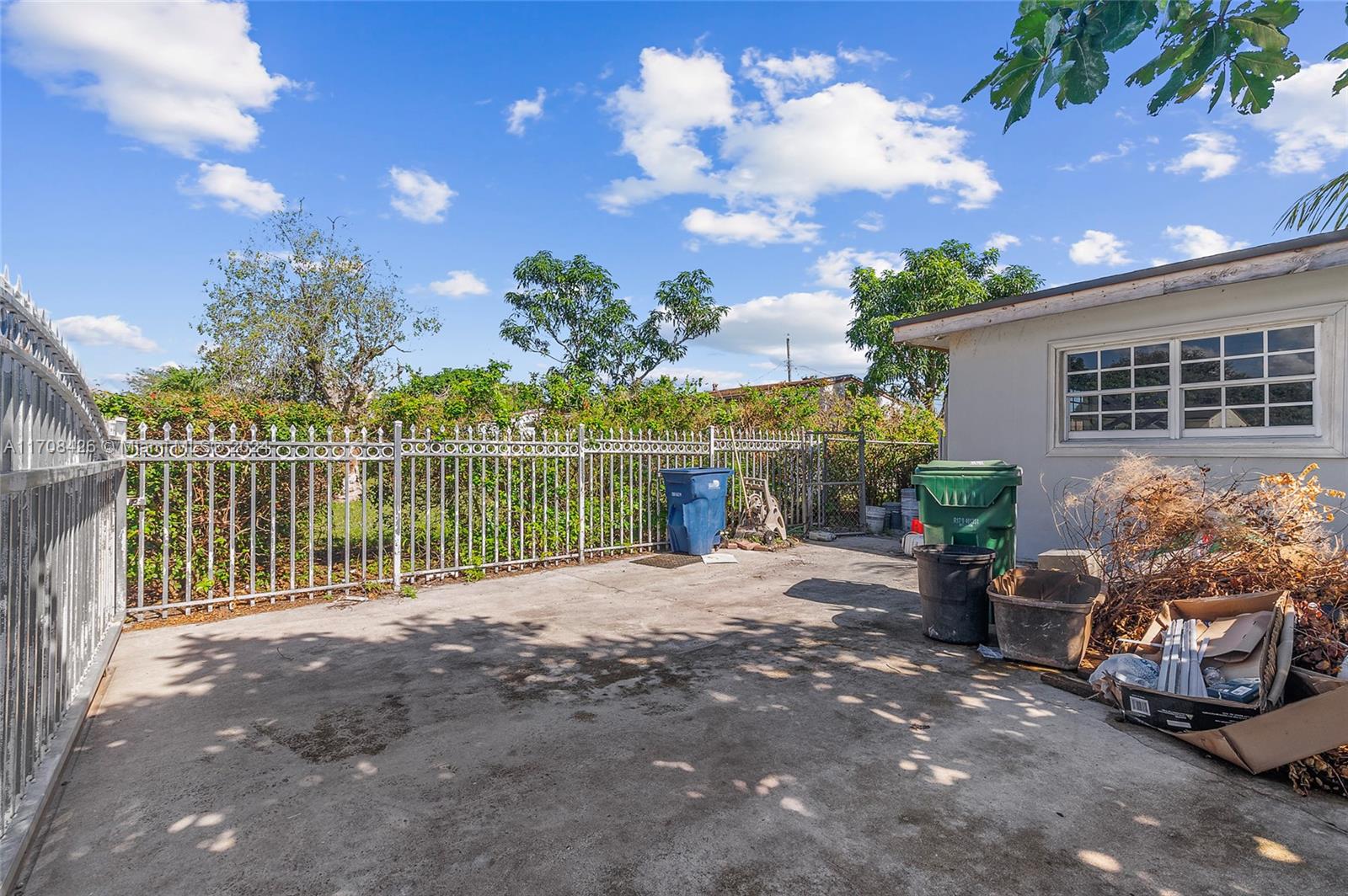 BUNCHE PARK 1 ADDN - Residential