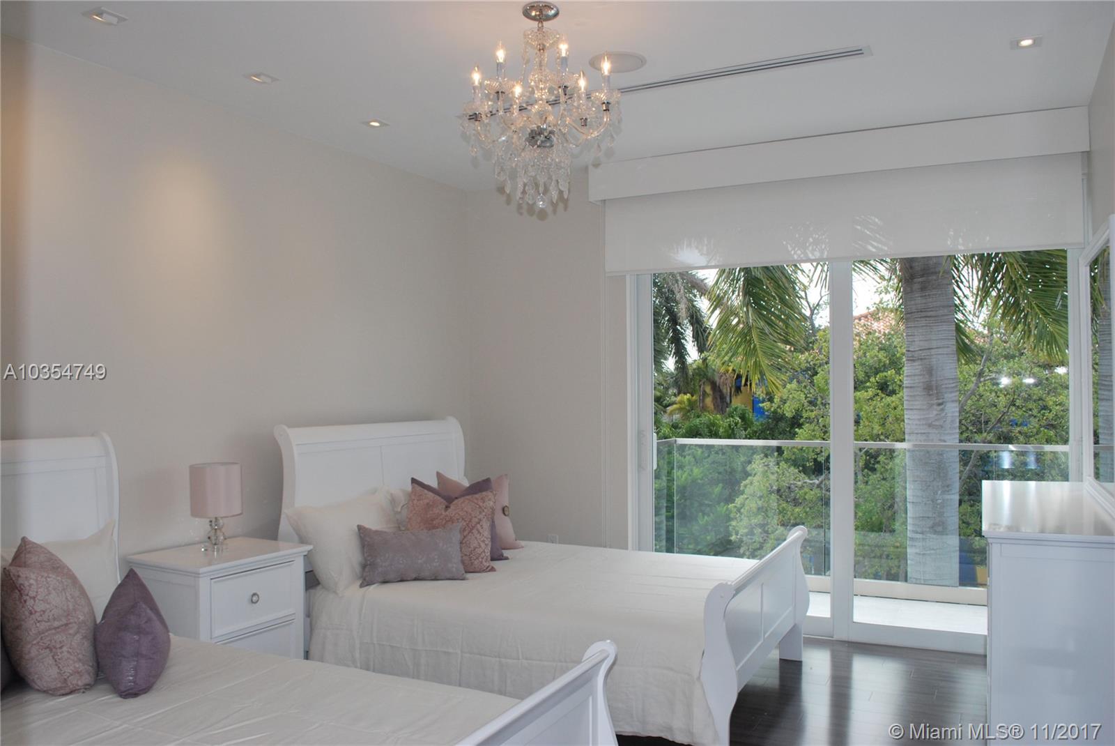 Tropical Isle Homes Sub - Residential
