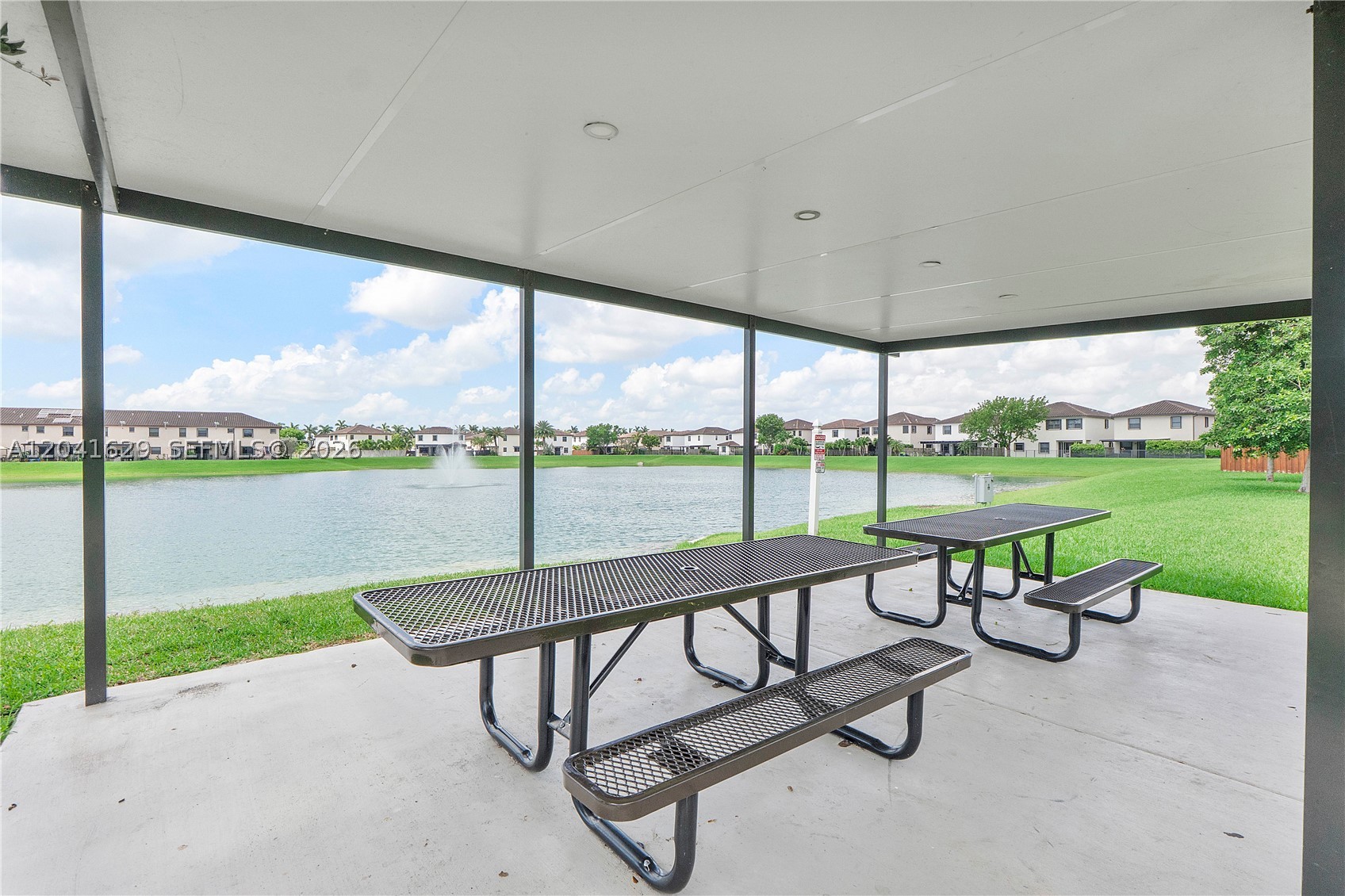 COCO PALM ESTATES - Residential