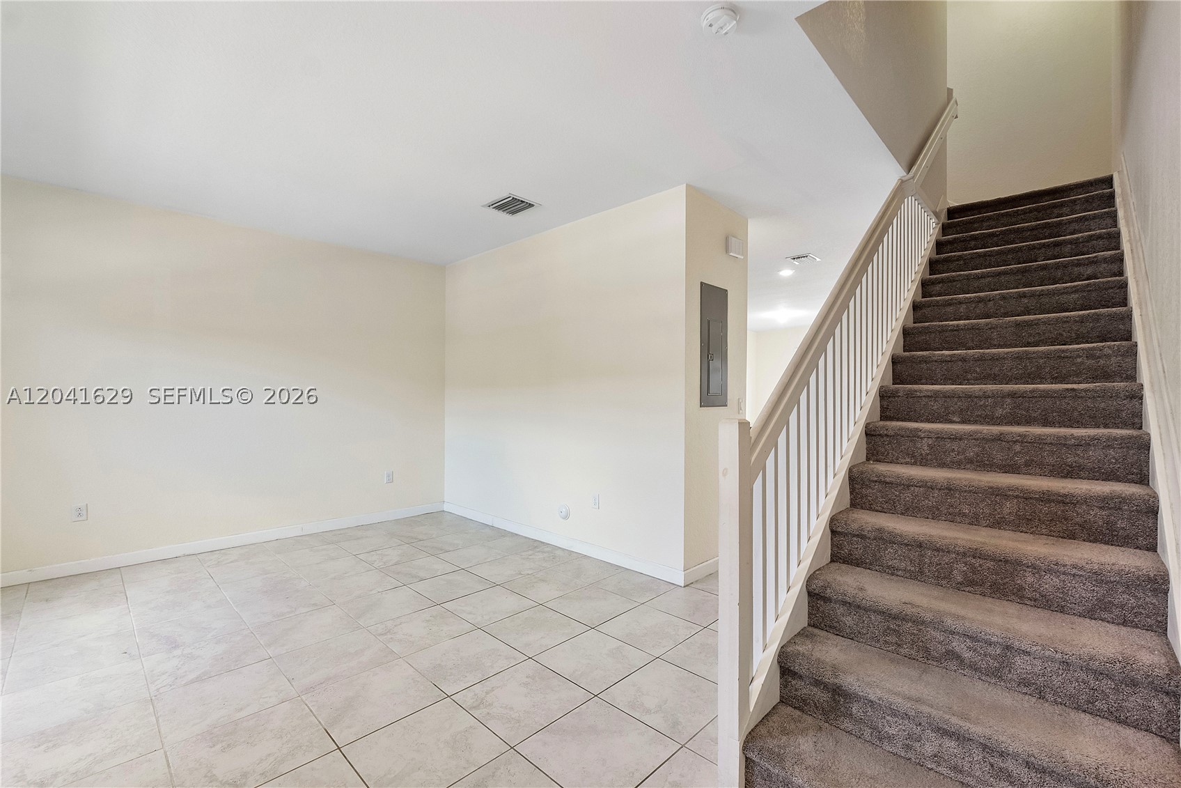 COCO PALM ESTATES - Residential