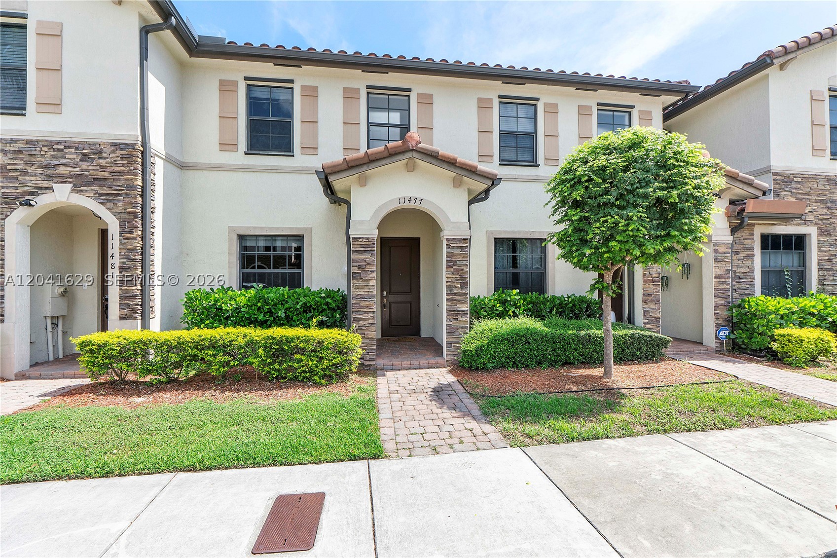 COCO PALM ESTATES - Residential