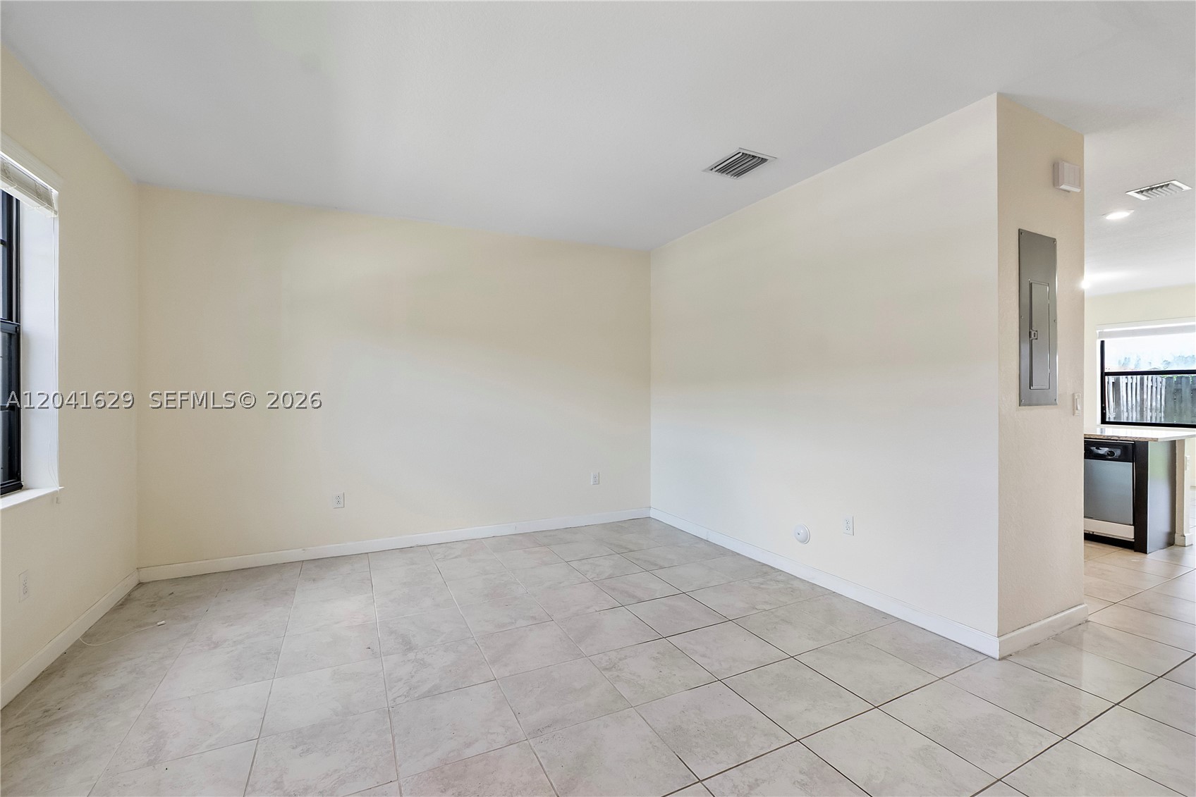COCO PALM ESTATES - Residential