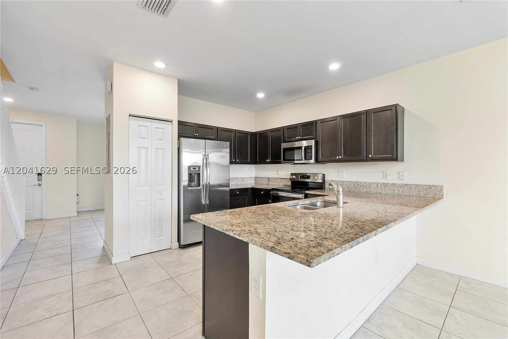 COCO PALM ESTATES - Residential