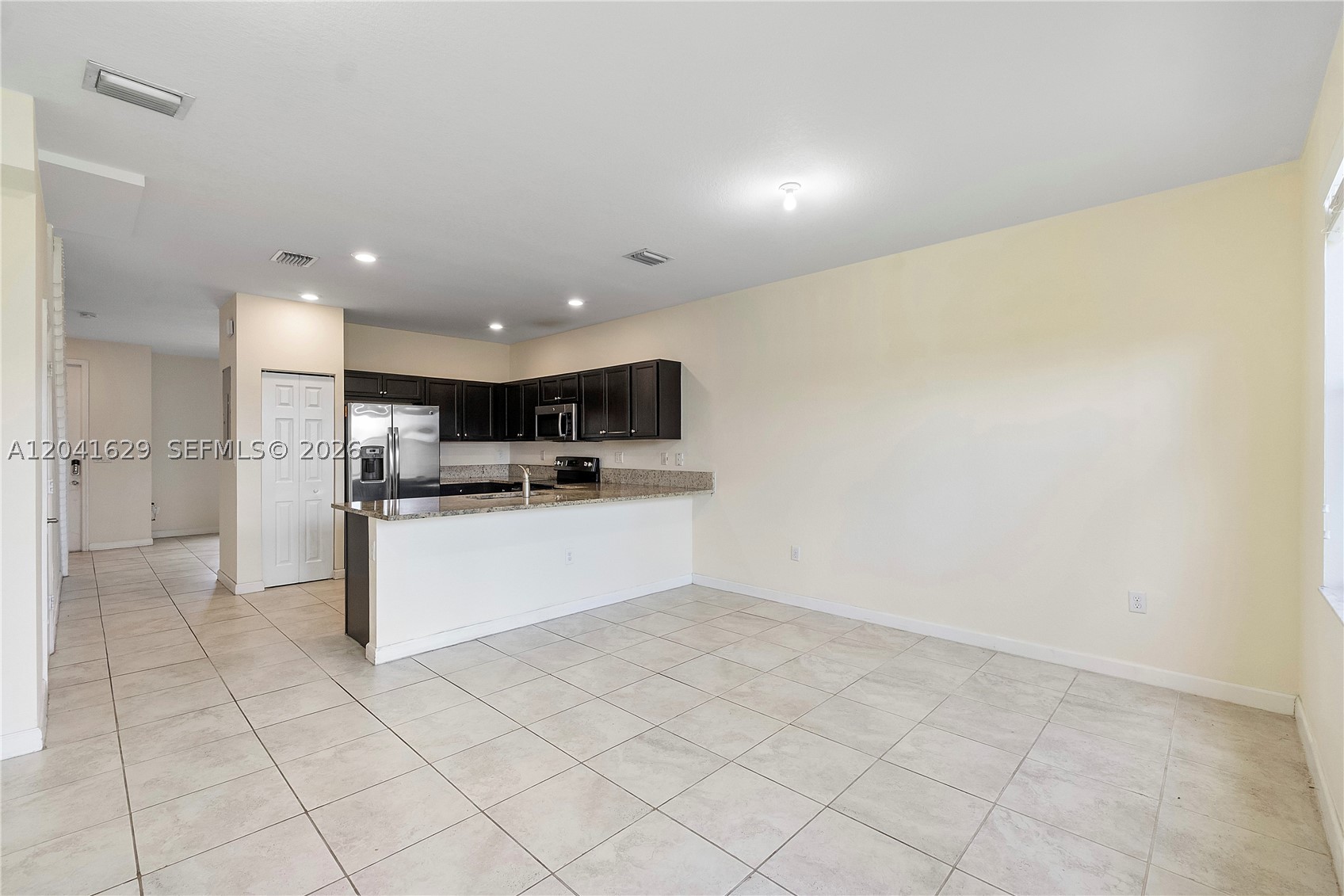 COCO PALM ESTATES - Residential