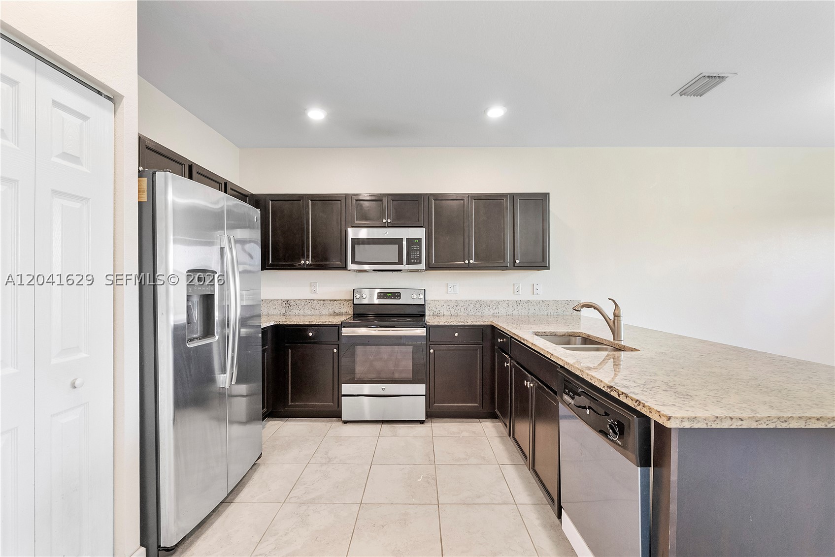 COCO PALM ESTATES - Residential