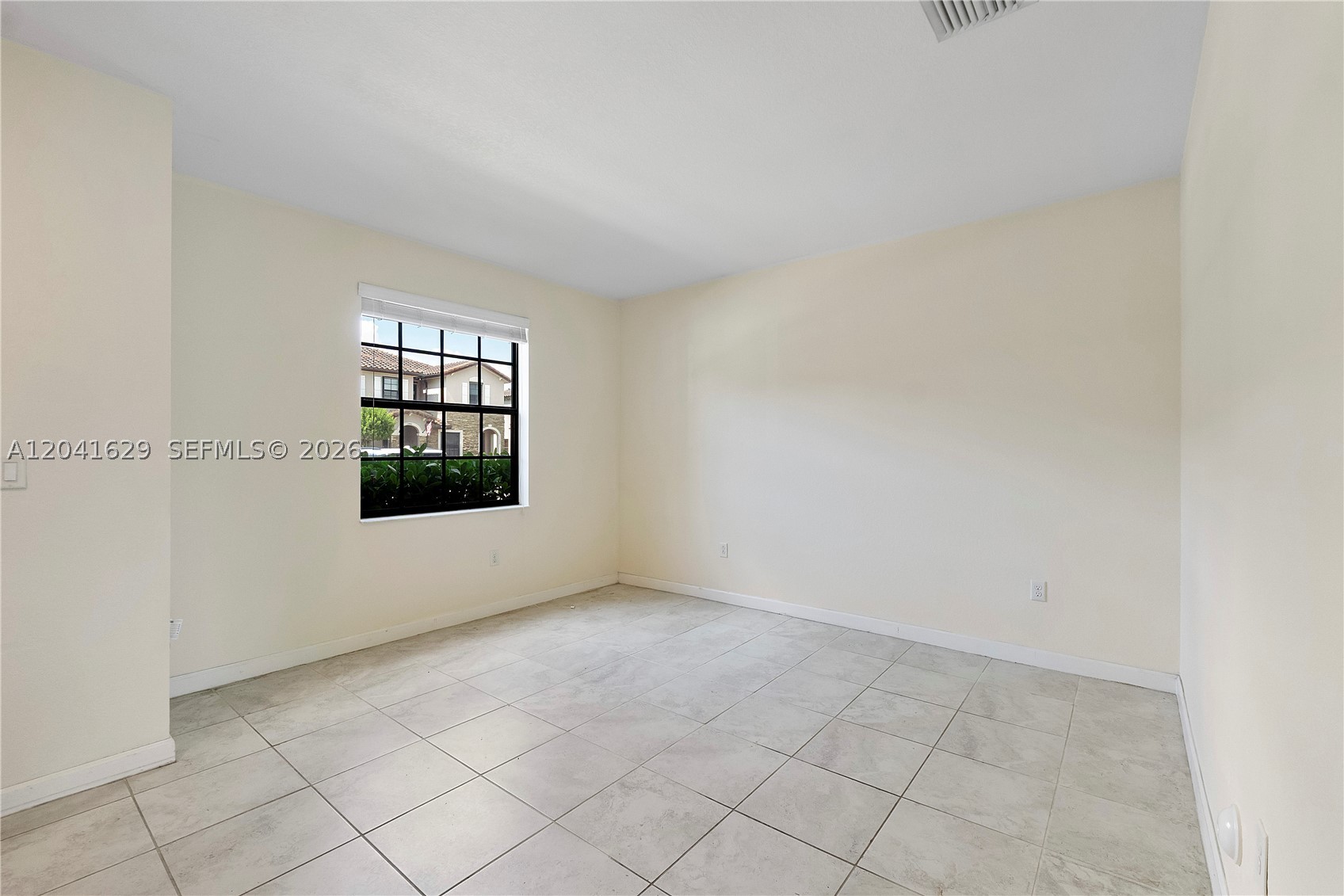 COCO PALM ESTATES - Residential